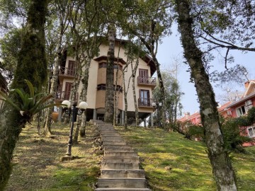 Apartamento - Venda - Planalto - Gramado - RS